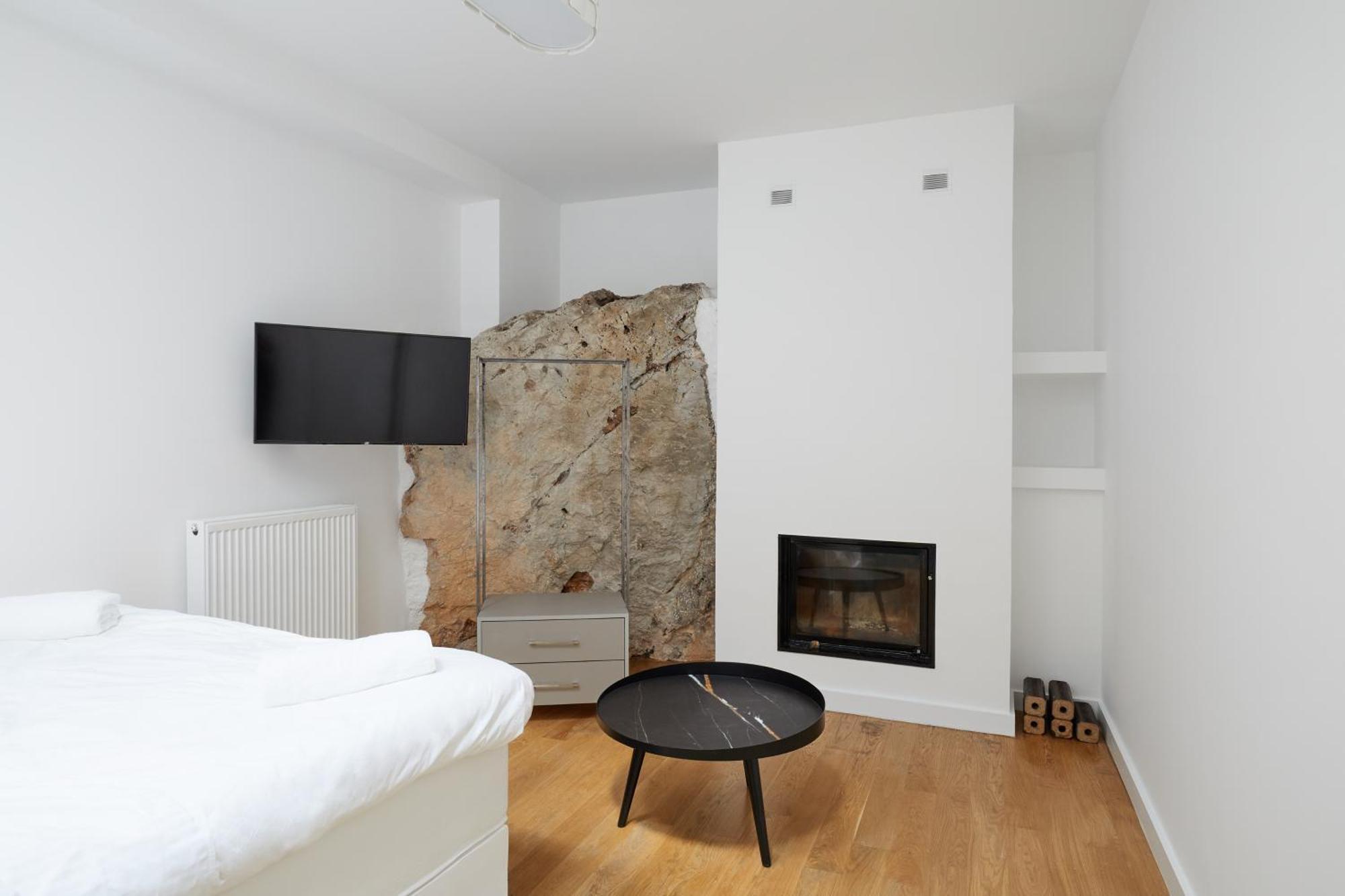 Clock Tower Arachova Suites Екстер'єр фото