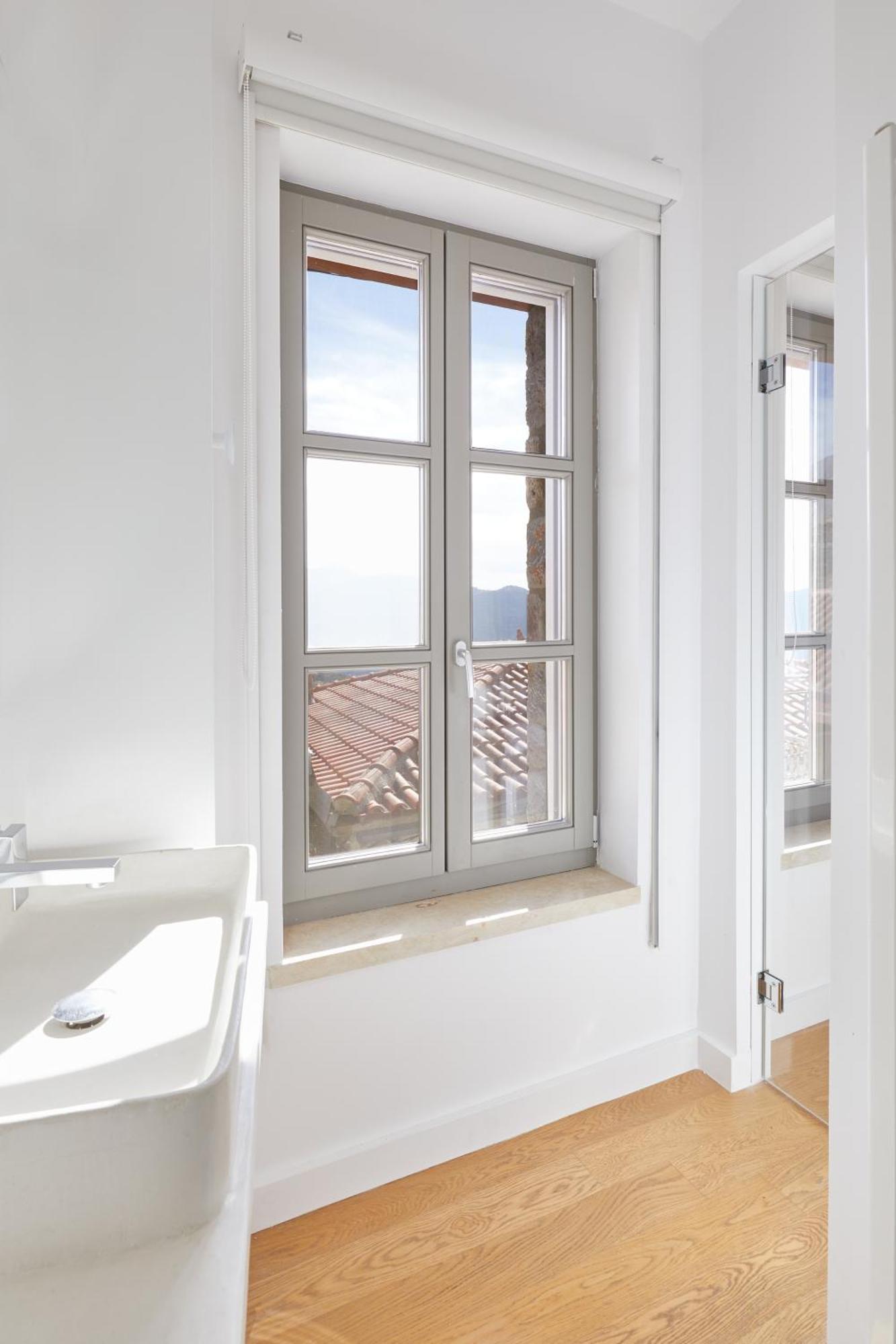 Clock Tower Arachova Suites Екстер'єр фото