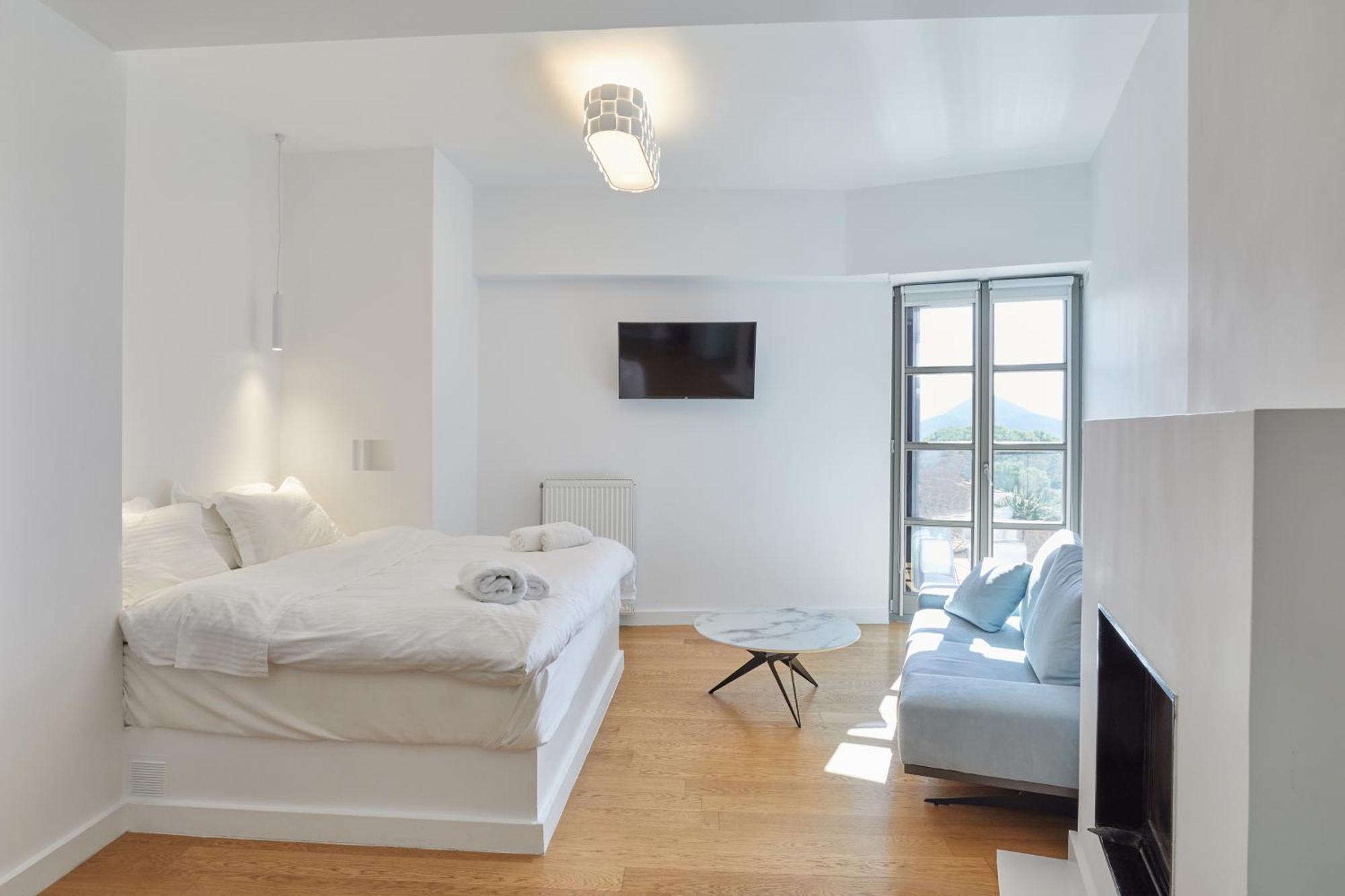Clock Tower Arachova Suites Екстер'єр фото